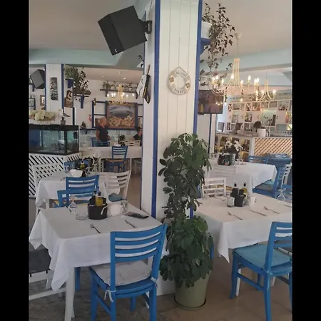 Хотел семеен 